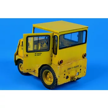   Aerobonus - 1/32 UNITED TRACTOR GC340/SM-340 US NAVY/DLA (with