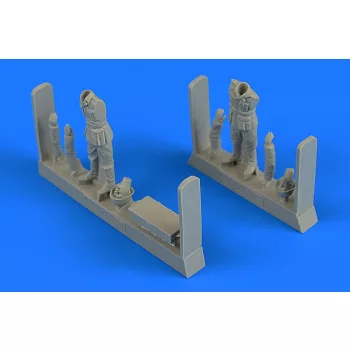 Aerobonus - WWII German Soldiers with ammunition box