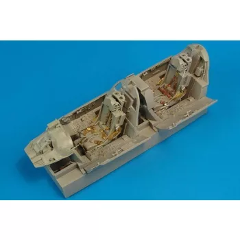 Aires - F-105G Thunderchief cockpit set (TRU)