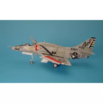   Aires - A-4E/F Skyhawk Cockpit Set, Fahrwerk schacht, Bremsklappen for Hasegawa