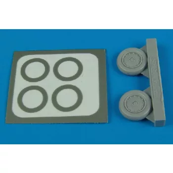 Aires - 1/72 F-8 Crusader wheels & paint masks