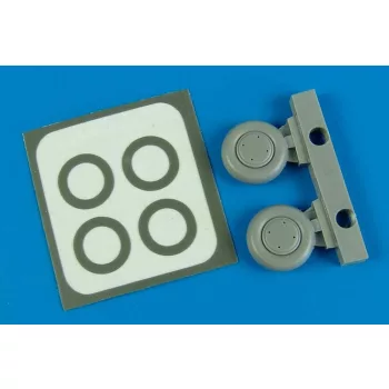 Aires - 1/72 P-40B wheels & paint masks