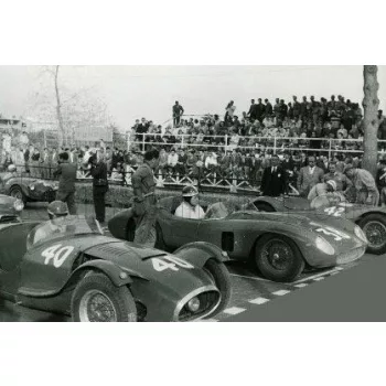   Art-Model - FERRARI 500TR SPIDER s/n.0640 N 38 2nd CIRCUITO DEL POSILLIPO NAPOLI GP 1957 RENATO BOFFA RED