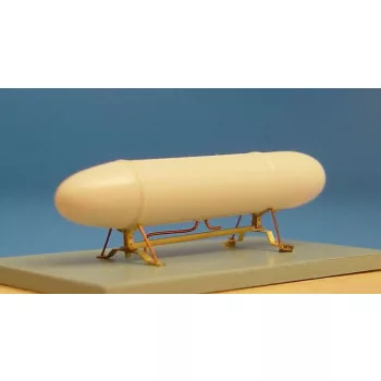 Brengun - British 50gal fuel tank w-rack