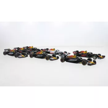   Burago - Red Bull 7er Set, Formel 1, 2023, Oracle Red Bull Racing, Red Bull, 1:43