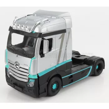   Burago - MERCEDES BENZ ACTROS 2 GIGASPACE TRACTOR TRUCK 3-ASSI 2016 - F1 WORLD CHAMPION TEAM AMG PETRONAS MOTORSPORT FORMULA ONE COULORS SILVER BLACK GREEN