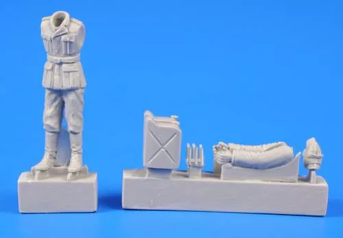 CMK - German WWII Soldier with Fuel Cans
