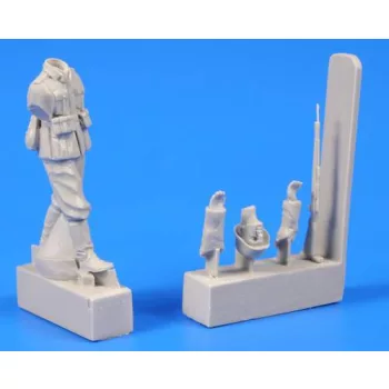 CMK - German WWII Soldier with Mauser 98 rifle