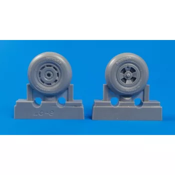 CMK - Tempest Mk.II/V/VI-main wheels late type
