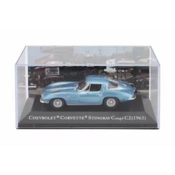   Edicola - CHEVROLET CORVETTE STINGRAY C2 COUPE 1963 - CON VETRINA - WITH SHOWCASE LIGHT BLUE MET