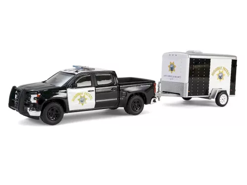 Greenlight - 1:64 2023 Chevrolet Silverado with Small Cargo Trailer - California Highway Patrol Solid Pack - Hot Pursuit Hitch & Tow Series 1 - GreenLight
