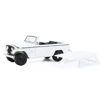   Greenlight - 1:64 1971 Jeep Jeepster Commando - White - All-Terrain Series 17