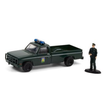   GREENLIGHT - The Hobby Shop Series 10 - 1986 ChevroletM1008 - Florida Office of Agricultural Law Enforcement with Enforcement Officer Figure Solid Pack