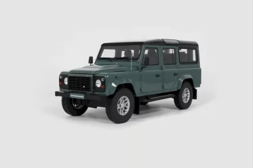 GT Spirit - 1:18 Land Rover Defender 3 Station Wagon Keswick Green 2016