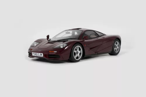 GT Spirit - 1:18 McLaren F1 Burgundy 1992