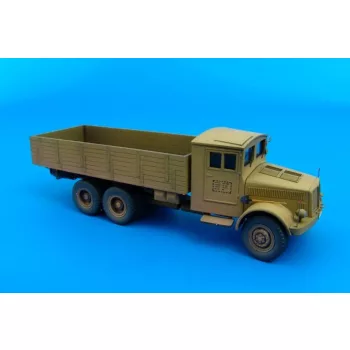 Hauler - TATRA T111 einheintsfahrerhaus