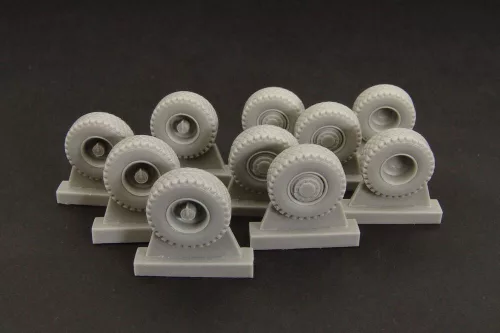 Hauler - T-815-2 ARMAX baloon wheels