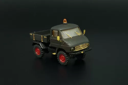 Hauler - MB Unimog 411  (Brekina)