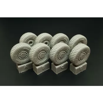 Hauler - JGSDF Type 16 Wheels (Tamiya kit)