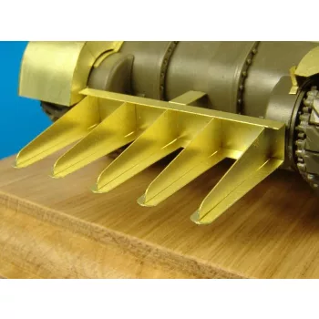   Hauler - 1/48 Rhinoceros hedgerow cutter  parts for TAMIYA kit 1-48