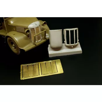   Hauler - British 2-Ton 4x2 Ambulance (Austin K2) FRONT GRILL for Tamiya