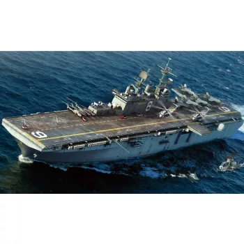Hobbyboss - Uss Bonhomme Richard Lhd-6