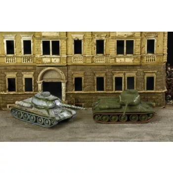 Italeri - Russian Tank T 34/85