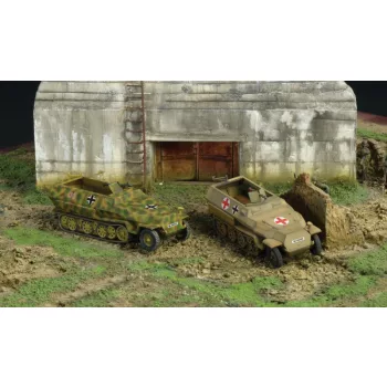 Italeri - Sd.Kfz.251/1 Ausf.C (7516)