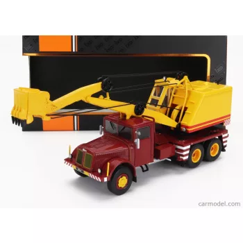 Ixo-Models - Tatra 111D Truck 3-Assi 1958 Red Yellow