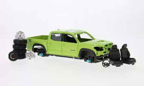 Maisto - Toyota Tacoma TRD PRO grün 2022 1:24