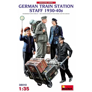 Miniart - German Train Station Staff 1930-40s