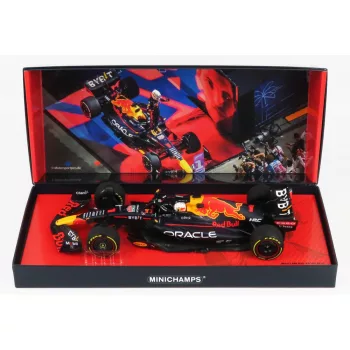   Minichamps - RED BULL F1  RB18 TEAM ORACLE RED BULL RACING N 1 WINNER SAUDI ARABIA GP WORLD CHAMPION 2022 MAX VERSTAPPEN MATT BLUE YELLOW RED