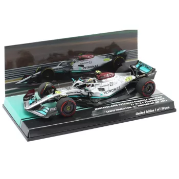   Minichamps - MERCEDES GP F1 W13E TEAM MERCEDES-AMG PETRONAS F1 N 44 2nd HUNGARIAN GP 2022 LEWIS HAMILTON SILVER GREEN