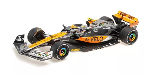 Minichamps - McLAREN F1  MCL60 TEAM McLAREN N 4 2nd BRITISH GP 2023 LANDO NORRIS ORANGE BLACK BLUE