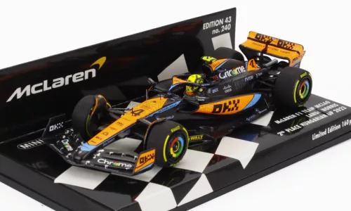 Minichamps - McLAREN F1  MCL60 TEAM McLAREN N 4 2nd HUNGARIAN GP 2023 LANDO NORRIS WHITE ORANGE BLACK
