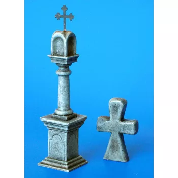 Plus Model - Steinläule mit Friedensangebot Kreuz
