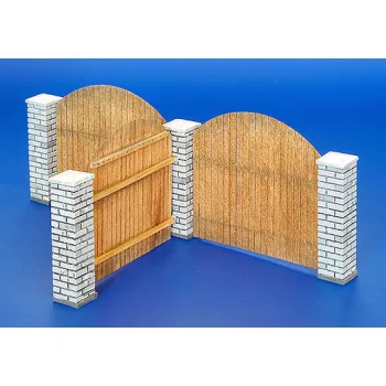 Plus Model - Holzzaun mit Mauerpfosten