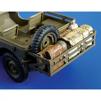 Plus Model - Pannier with cargo for Jeep