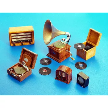Plus Model - Gramophone und Radios