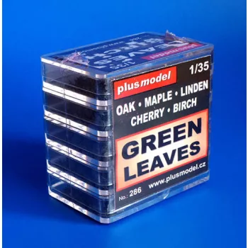 Plus Model - grüne Blätter