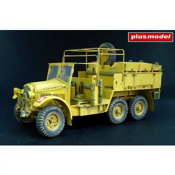 Plus Model - British Artillery Tractor CDSW 30-CWT