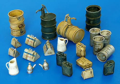 Plus Model - Deutsches Equipment WWII Tanklager Zubehör
