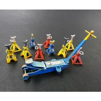 Plus Model - US Army jack stand