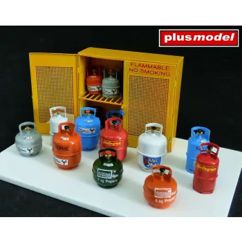 Plus Model - Gas bottles