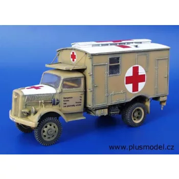 Plus model - Opel Blitz 4x4 Krankenwagen