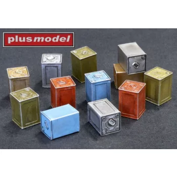 Plus model - British canisters Flimsy early