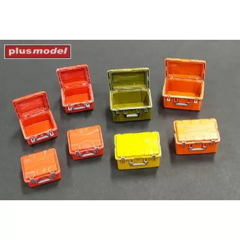 Plus model - 1/35 Tool boxes high