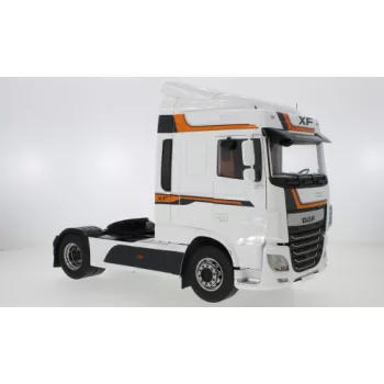   Premium Classixxs - Premium ClassiXXs, DAF XF Space Cab, weiss, 2016, 1:18