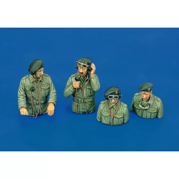 Royal Model - British tank crew-3/2 fig, - WWII