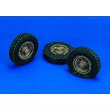 Royal Model - Wheels Sd.Kfz. 251 C/D